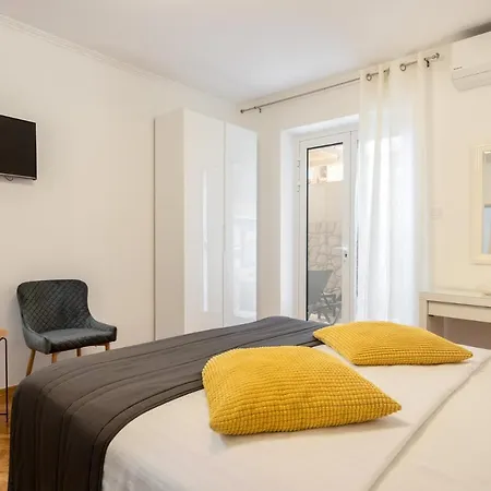 Banje 3 Apartment *