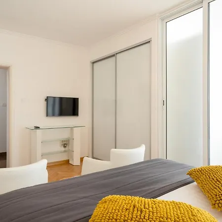 Appartement Banje 3 *