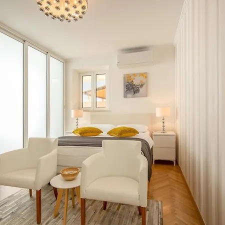 Appartement Banje 3 *